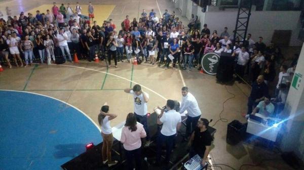 Equipes se enfrentam pela primeira vez na Gincana do Conhecimento