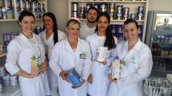 Acadêmicos de Nutrição realizam atividade em prol da campanha Junho Verde