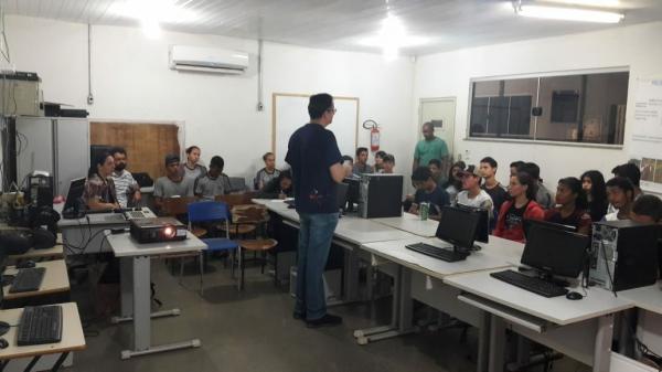 Faculdade Fasipe realiza atividade no Colégio Renee Menezes