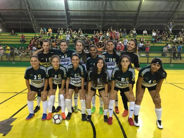 Equipe Feminina de Futsal da Fasipe vence campeonato