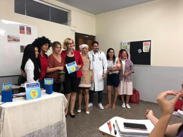 Alunos de Enfermagem apresentam trabalhos em seminário da disciplina Parasitologia Humana