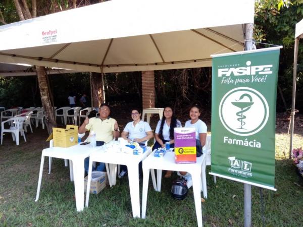 Enfermagem participa de projeto Novembro Azul durante Finados