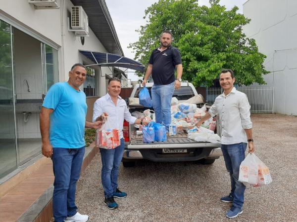Concurso de Bolsas do UNIFASIPE arrecada mais de 300 litros de leite para crianças carentes