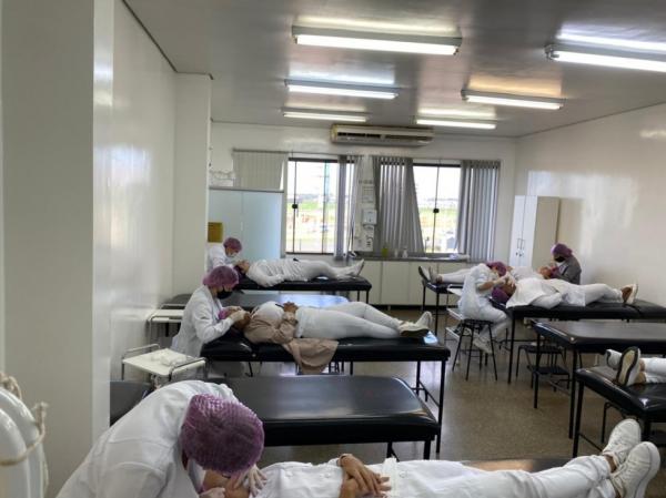  CURSO DE ESTÉTICA E COSMÉTICA UNIFASIPE DESENVOLVE MINICURSO SOBRE DERMAPLANING E ASSOCIAÇÕES COSMÉTICAS