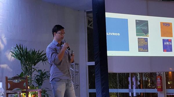 Última noite de palestras aos acadêmicos de Engenharia Civil e Arquitetura