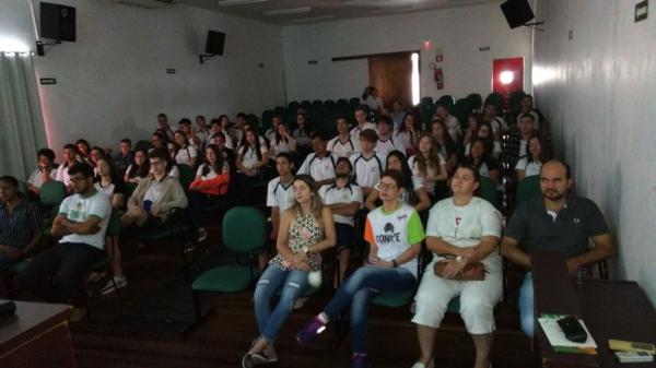  Colégio Adventista realiza visita na Faculdade FASIPE