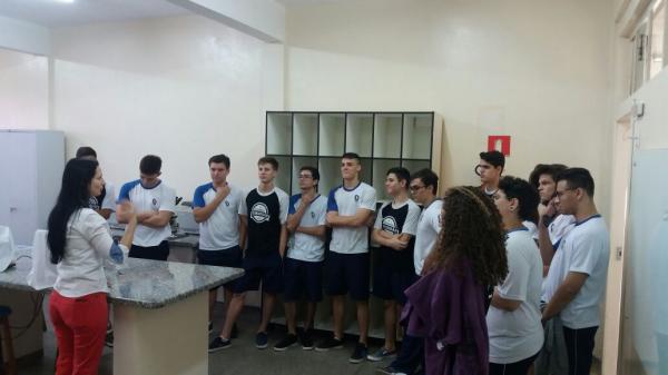 Terceiro ano da Escola Cenecista Santa Elisabete CNEC na FASIPE