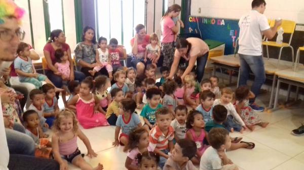 Curso de Enfermagem participa da Semana do Bebê