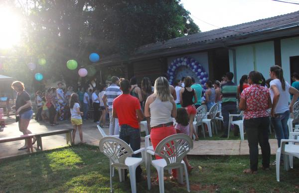 Pequeno Aprendiz encerra atividades com festa às crianças
