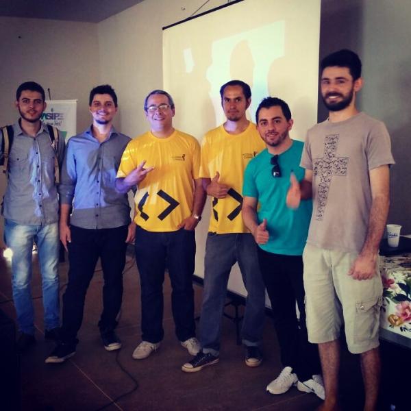 Professor de ADS apresenta palestra sobre tecnologia em Feliz Natal