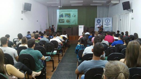 Cursos de Engenharia realizam palestras no Dia Mundial da Água