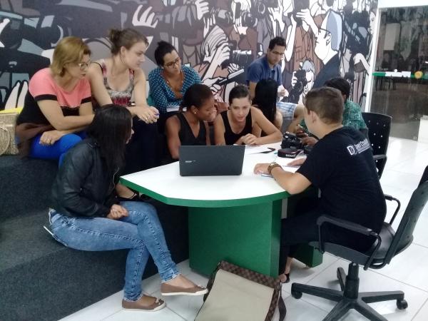 Acadêmicos de Jornalismo produzem telejornal e conteúdo para o site da Instituição
